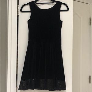 ⭐️⭐️👗VELVET AQUA BLACK SEQUINED BOTTOM DRESS!!